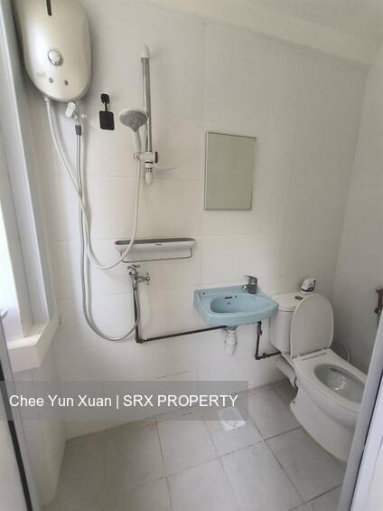 Sims Avenue (D14), Apartment #561524581